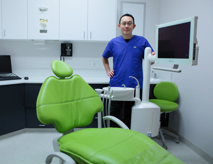 Dr Darryl Tan at Simply Dentistry Dental Clinic in Blackburn South
